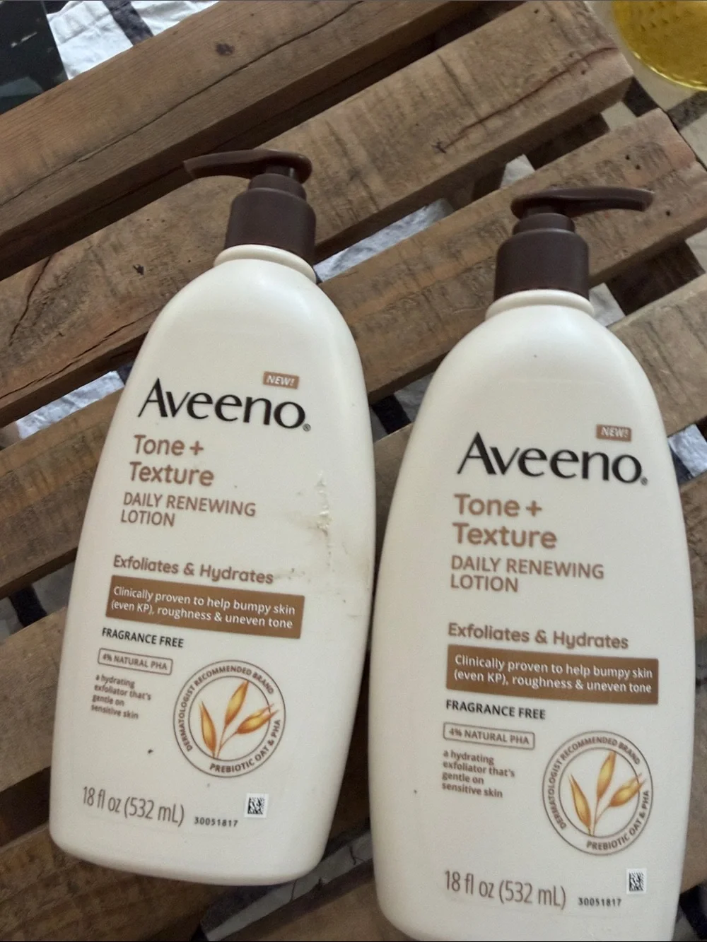 Aveeno Tone + Texture Daily Renewing Lotion – Fragrance Free, Cream (2)